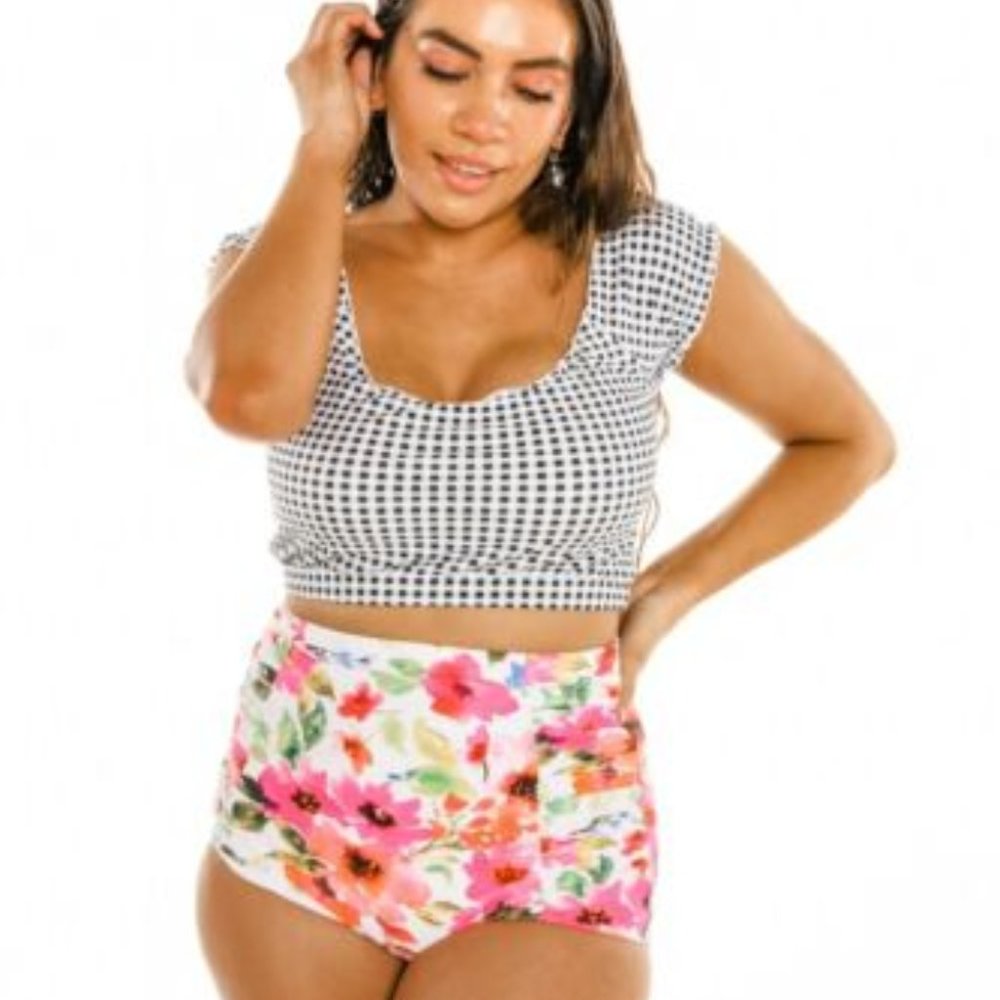CORAL REEF MO'OREA BATHING SUIT TOP ASST SIZES 21102-BBWG BRAND NEW